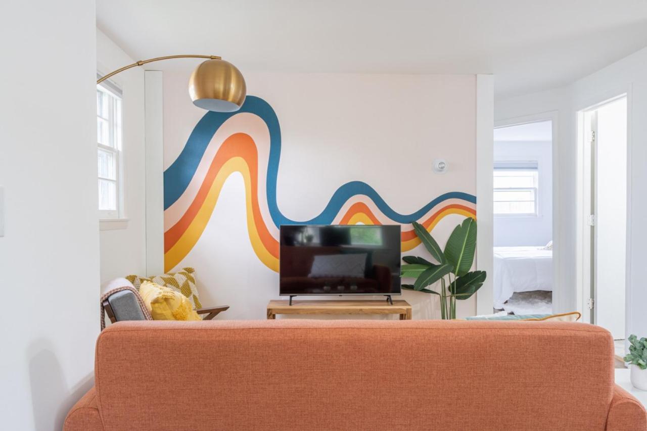 Retro Retreat Renovated 2Br, Desk, No Chore List! Kingston Luaran gambar