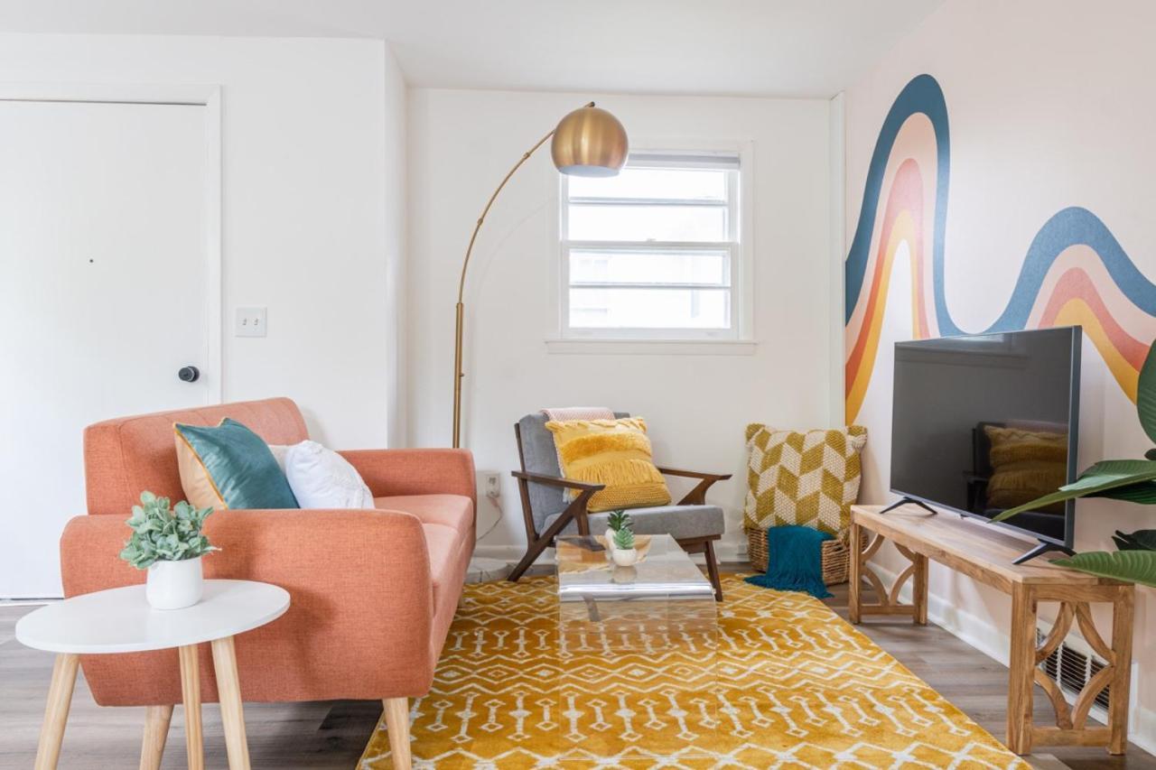 Retro Retreat Renovated 2Br, Desk, No Chore List! Kingston Luaran gambar